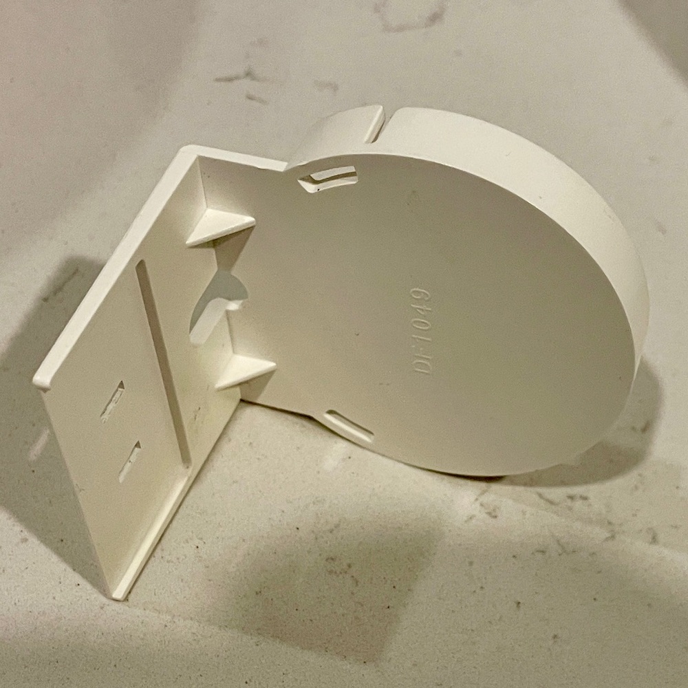 Blink Mini Camera White Wall Mount Bracket. (selling bracket only)